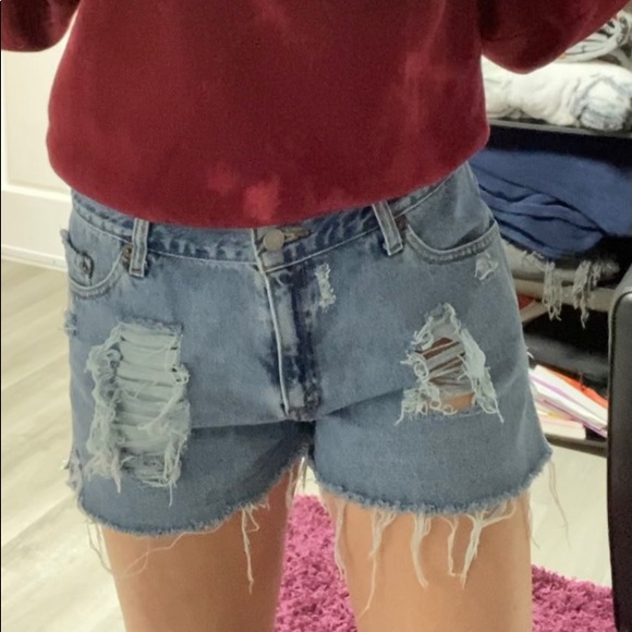 Levi shorts - Picture 2 of 5